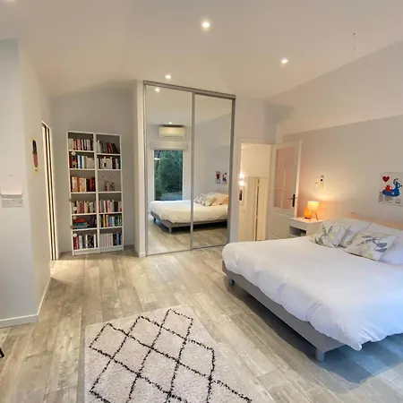 Superb Contemporary With Pool And Garden * Roquefort-les-Pins